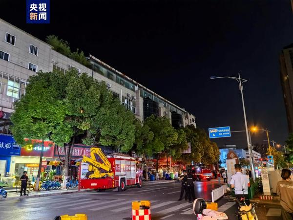 云南一临街广告牌掉落致5人受伤,如何实时感知广告牌安全状态 云南一临街广告牌掉落致5人受伤,如何实时感知广告牌安全状态