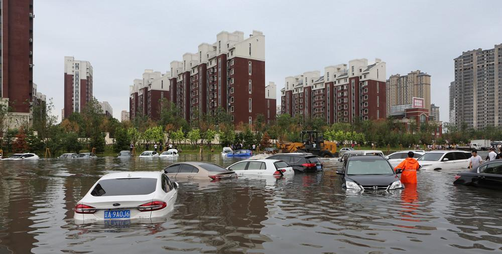 地埋式积水监测仪给城市内涝“把把脉” 地埋式积水监测仪给城市内涝“把把脉”