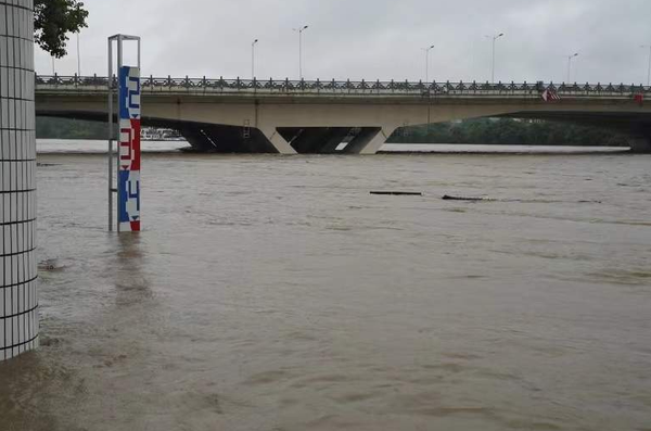 桂林暴雨变威尼斯,城市积水如何高效预防? 桂林暴雨变威尼斯,城市积水如何高效预防?