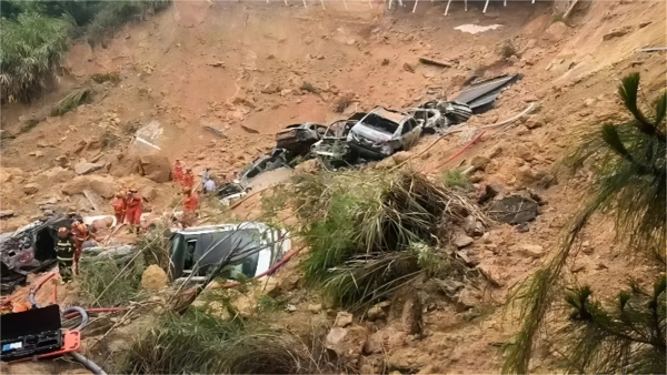 广东梅大高速塌方致48人死亡,加强道路风险点动态监测刻不容缓 广东梅大高速塌方致48人死亡,加强道路风险点动态监测刻不容缓